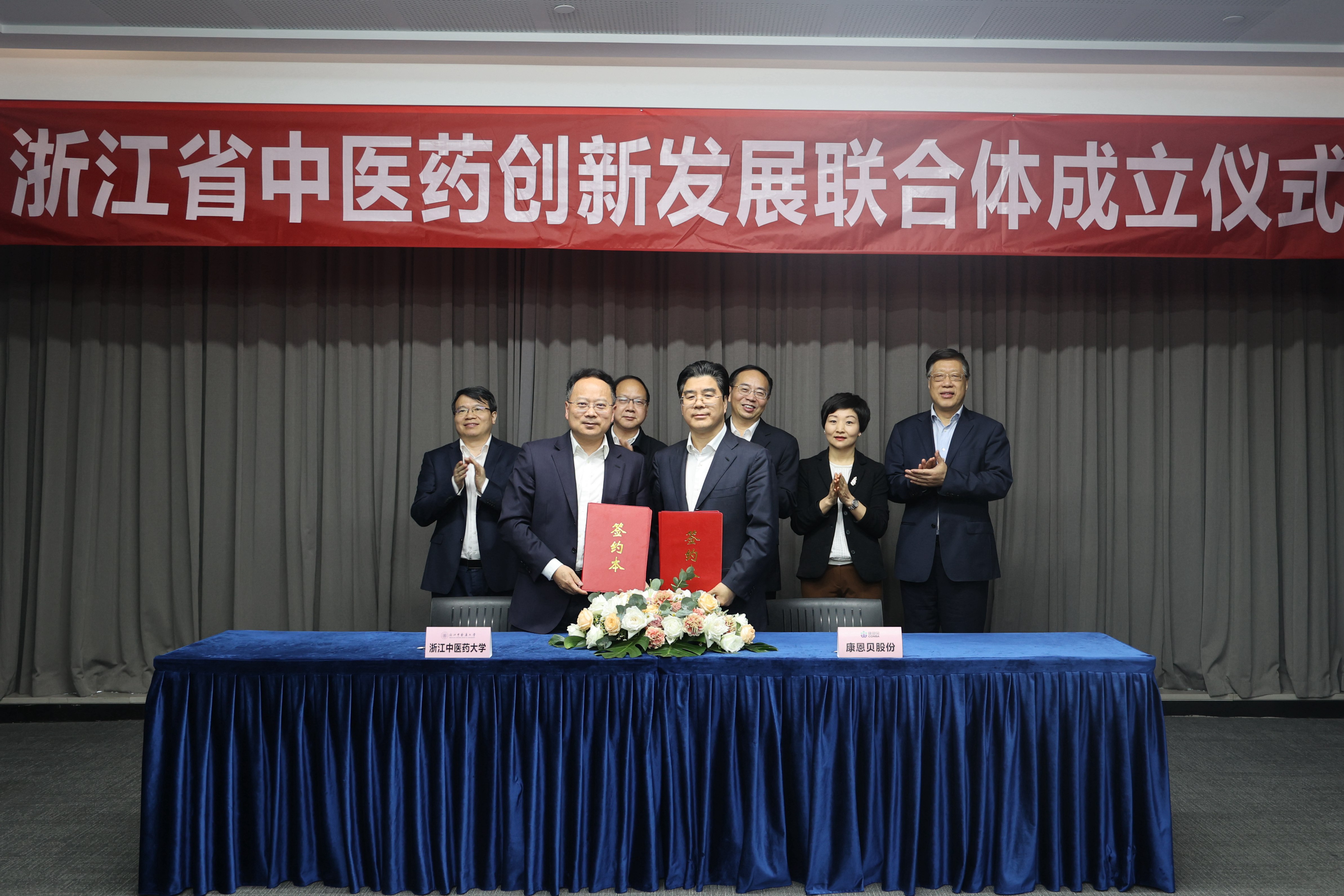 防疫保供，，，强化继续践行初心使命